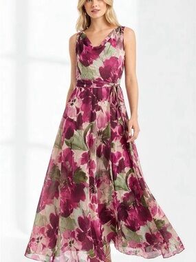 Alexa B  Floral Print Maxi Dress Lined Size 8P NWT